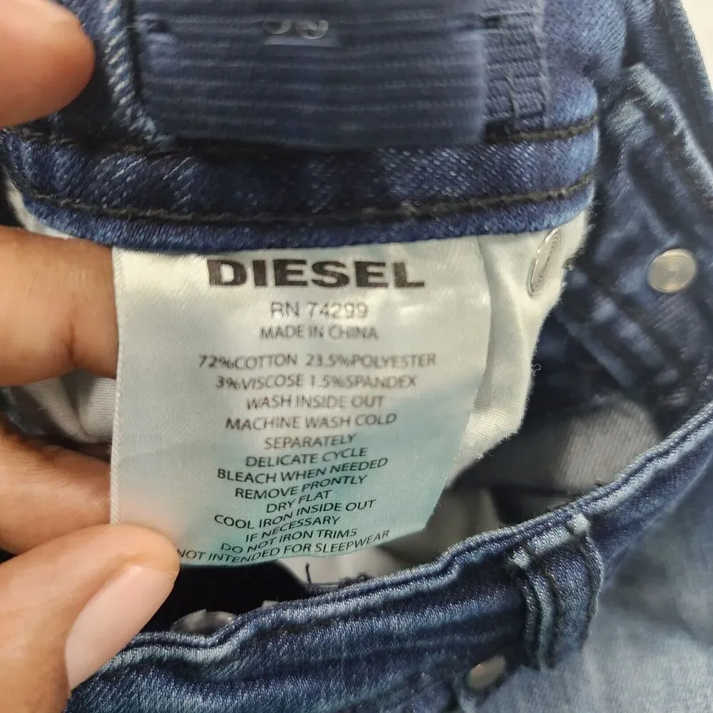 Diesel Jeans Boy’s Blue Denim Thanaz J US Skinny Distressed Leg Size 10